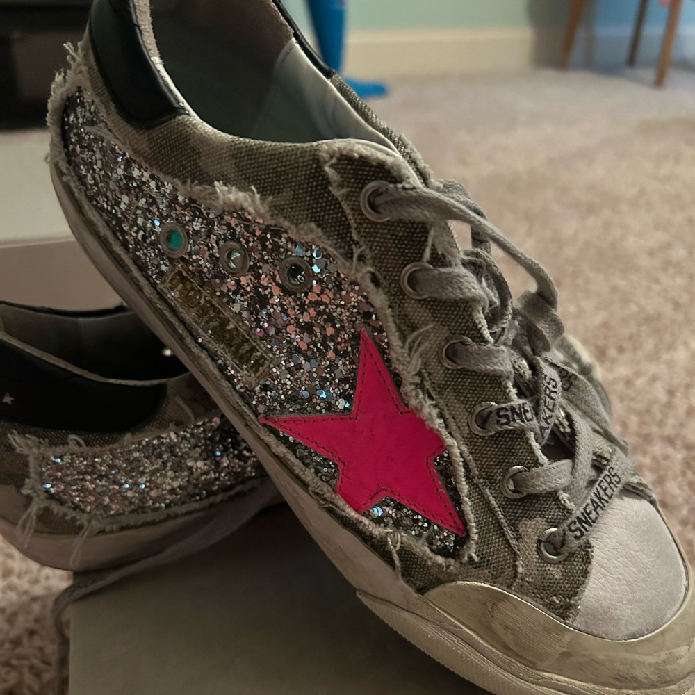 Golden Goose size 39 Pink Star Glitter Sneakers
Camo